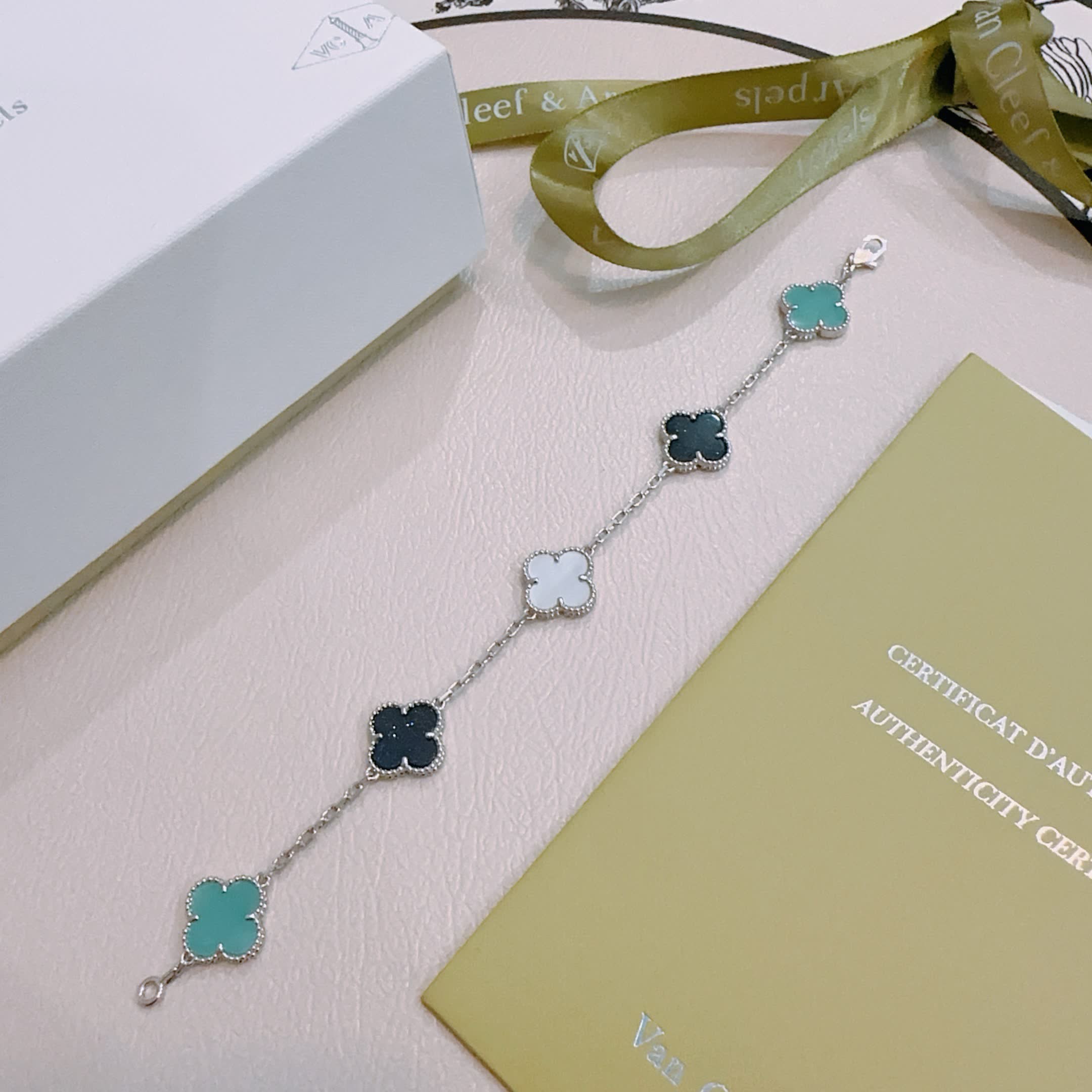 Van Cleef & Arpels Alhambra Bracelet